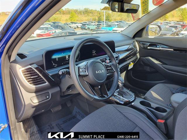 used 2025 Kia Seltos car, priced at $27,977