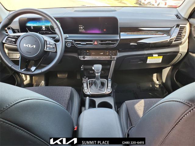 used 2025 Kia Seltos car, priced at $27,977