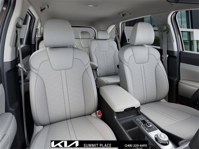 new 2025 Kia Sorento Hybrid car, priced at $42,090