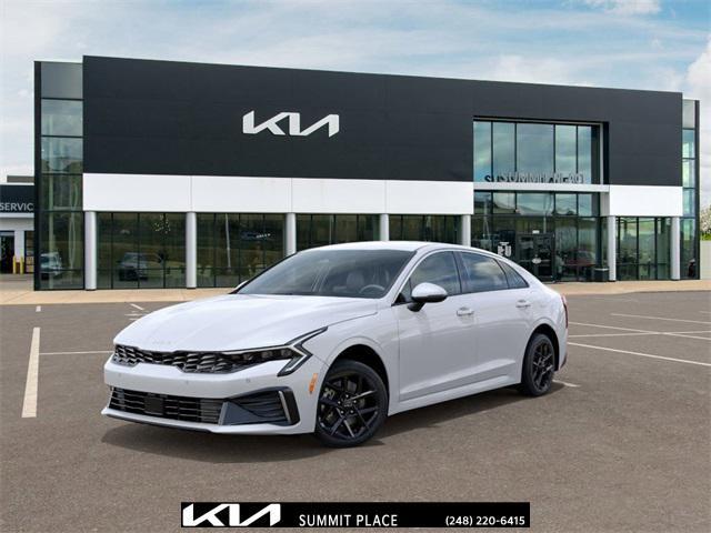 new 2025 Kia K5 car, priced at $29,005