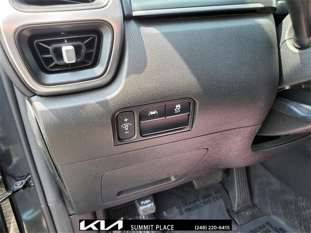 used 2022 Kia Sorento car, priced at $27,977