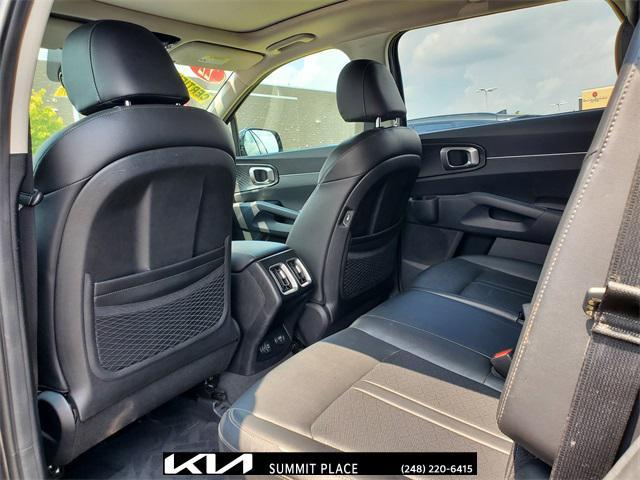 used 2022 Kia Sorento car, priced at $27,977