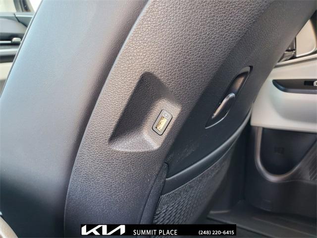 used 2024 Kia Carnival car, priced at $35,777