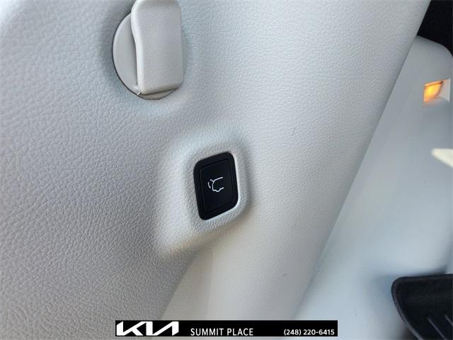 used 2021 Jeep Compass car, priced at $17,577