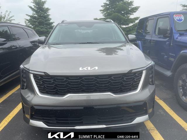 used 2025 Kia Sorento Hybrid car, priced at $38,977
