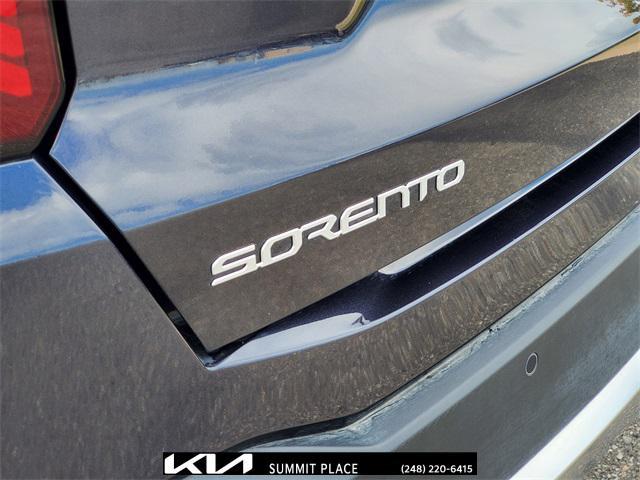 used 2025 Kia Sorento car, priced at $35,677