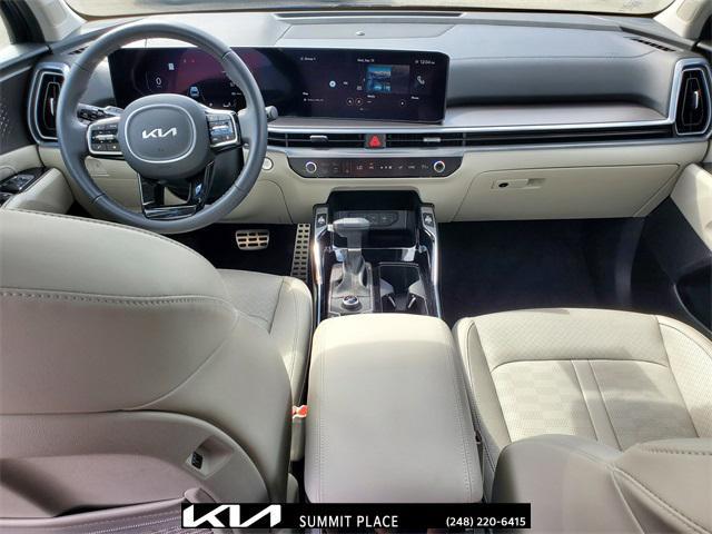 used 2025 Kia Sorento car, priced at $35,677