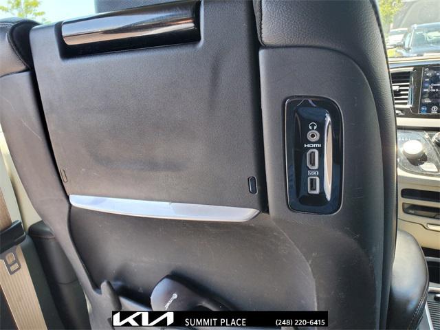 used 2018 Chrysler Pacifica car, priced at $17,577