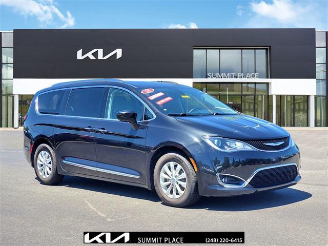 used 2018 Chrysler Pacifica car, priced at $17,577