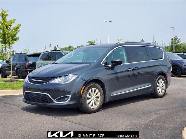 used 2018 Chrysler Pacifica car, priced at $17,477