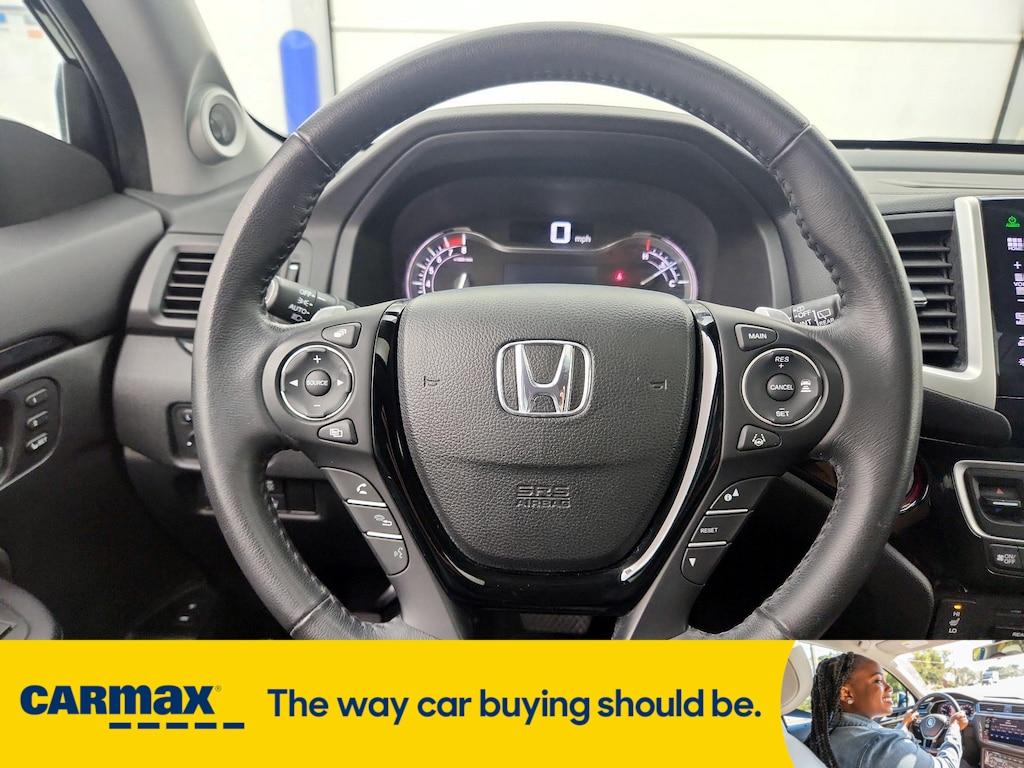 used 2016 Honda Pilot car, priced at $27,998