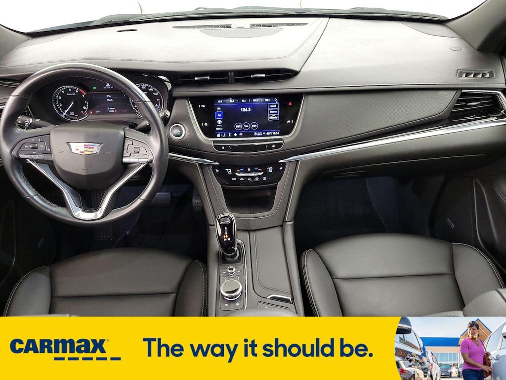 used 2023 Cadillac XT6 car, priced at $36,998