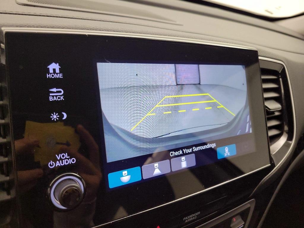 used 2020 Honda Pilot car, priced at $31,998