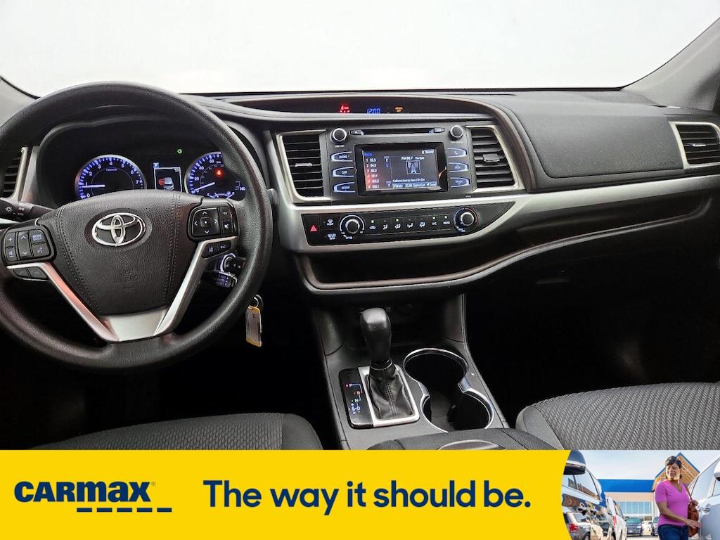 used 2019 Toyota Highlander car, priced at $24,998