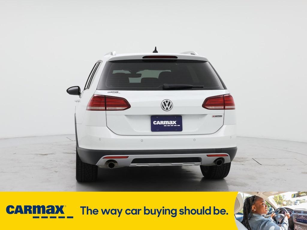used 2019 Volkswagen Golf Alltrack car, priced at $25,998