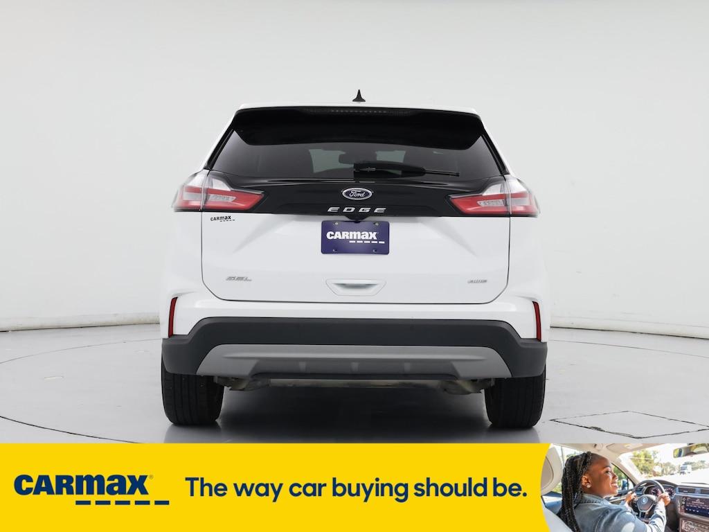 used 2024 Ford Edge car, priced at $25,998