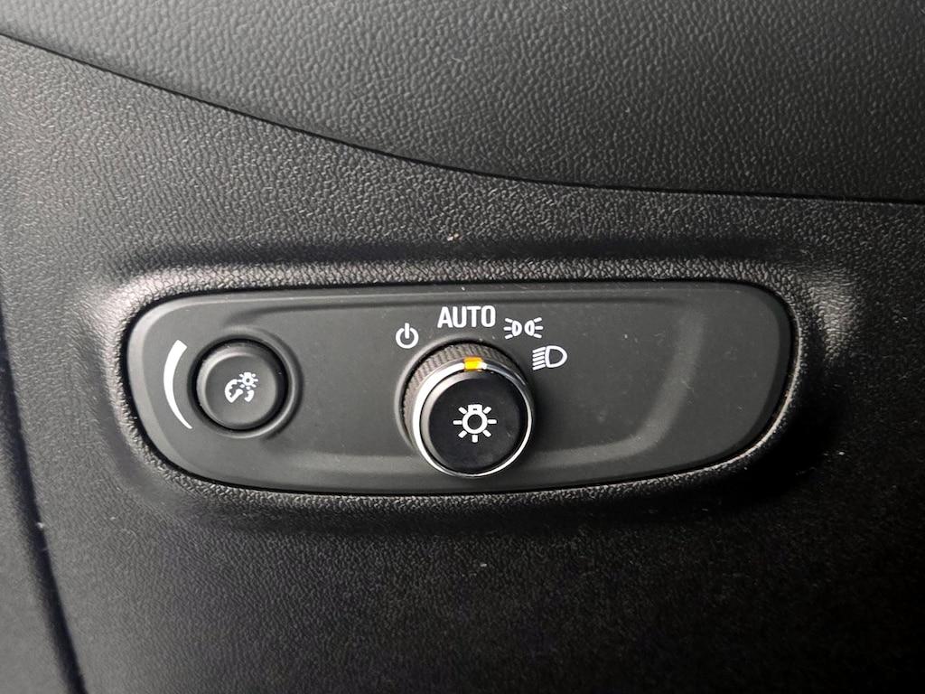 used 2018 Chevrolet Equinox car, priced at $15,998