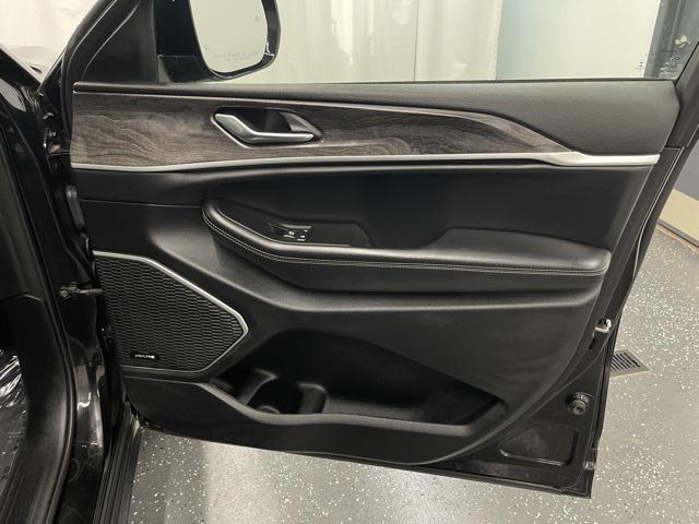 used 2021 Jeep Grand Cherokee L car, priced at $25,000