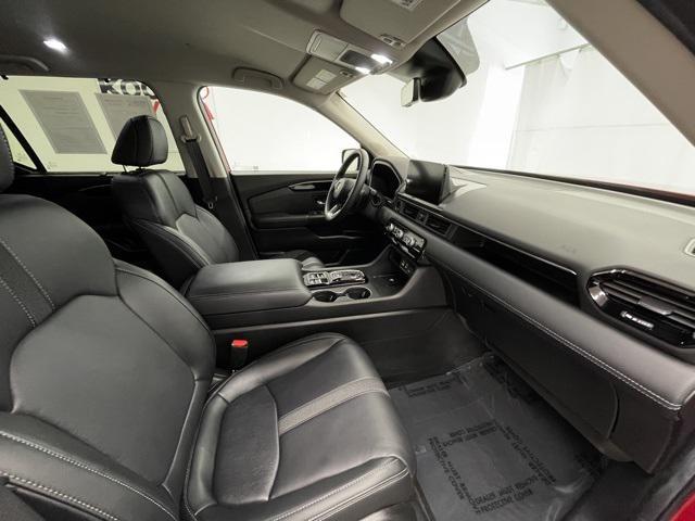 used 2025 Honda Pilot car, priced at $40,000