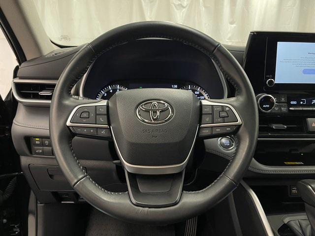 used 2023 Toyota Highlander car, priced at $41,439