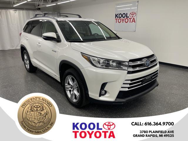 used 2019 Toyota Highlander Hybrid car, priced at $28,000