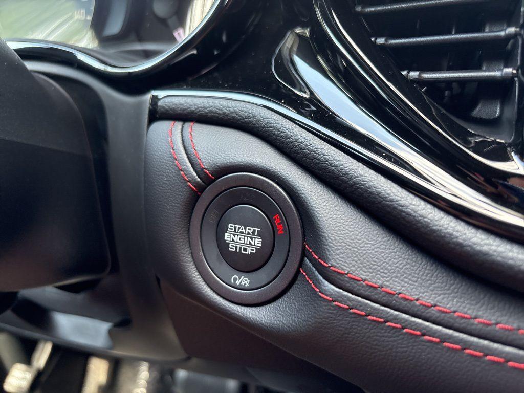 new 2025 Dodge Durango car, priced at $38,995