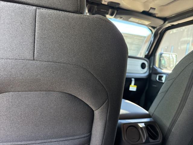 new 2025 Jeep Wrangler 4xe car, priced at $47,208