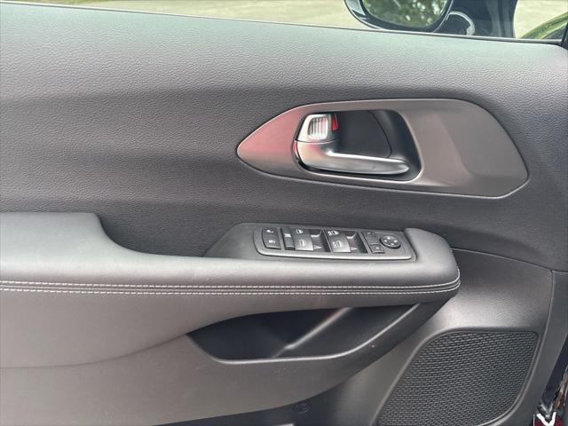 new 2025 Chrysler Voyager car, priced at $38,995