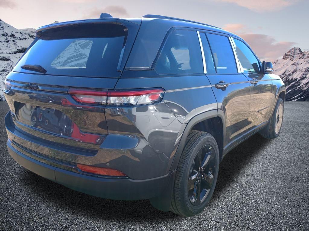 new 2025 Jeep Grand Cherokee car, priced at $48,800