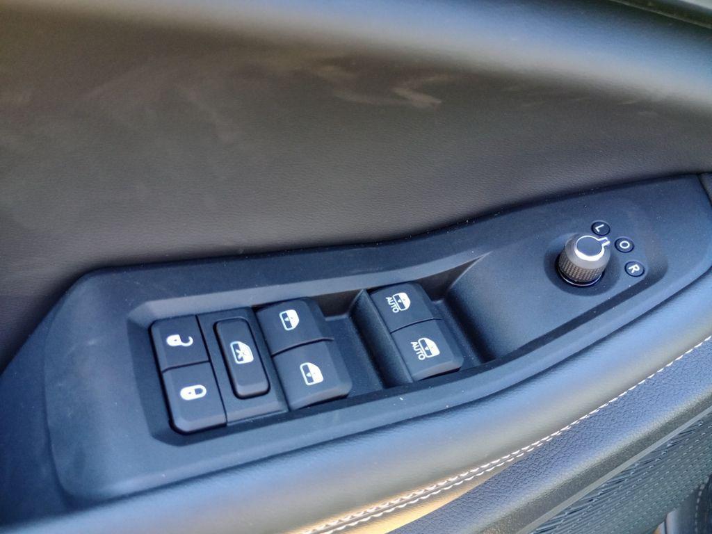new 2025 Jeep Grand Cherokee car, priced at $48,800