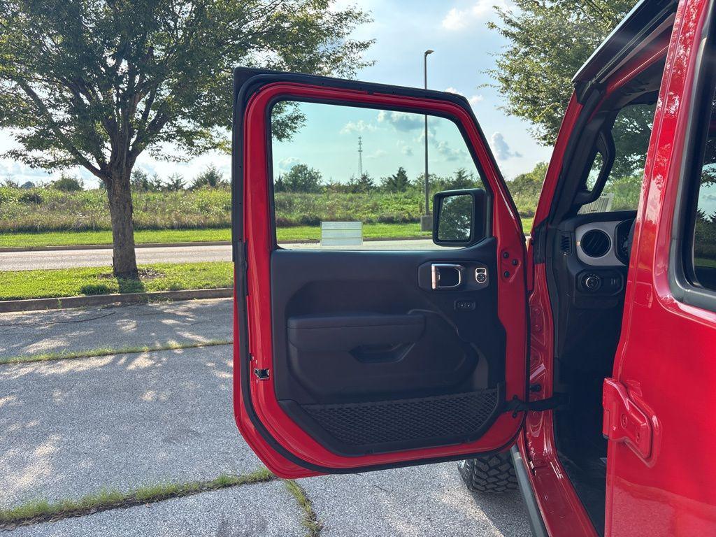 new 2025 Jeep Gladiator car, priced at $39,310