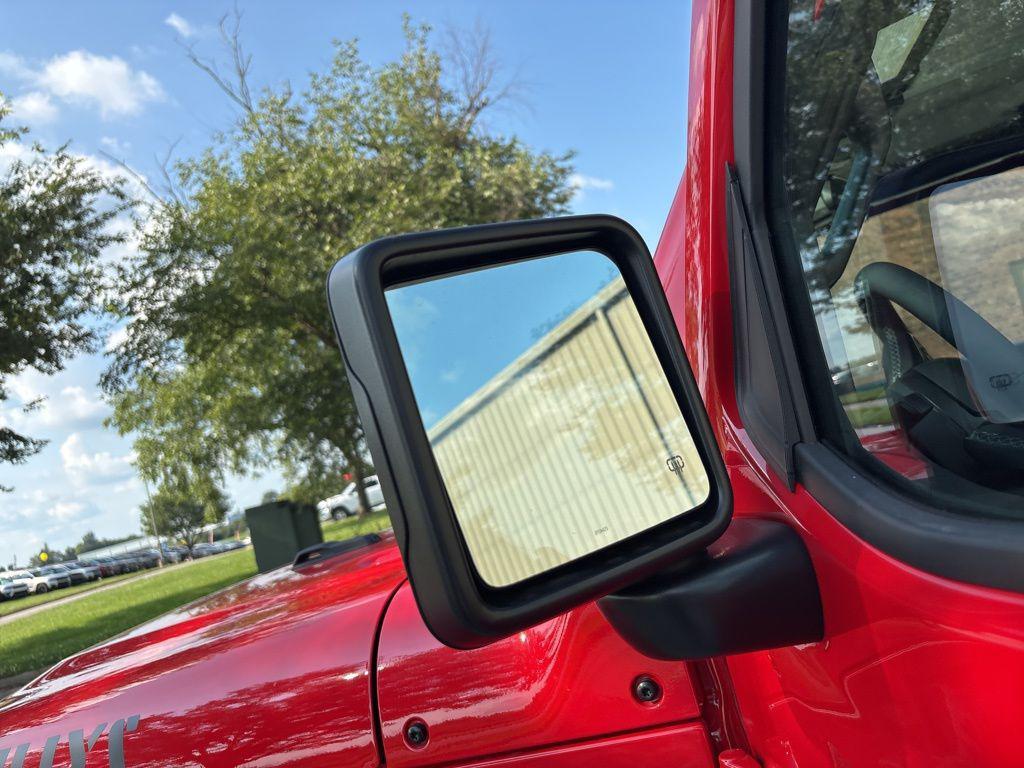 new 2025 Jeep Gladiator car, priced at $39,310