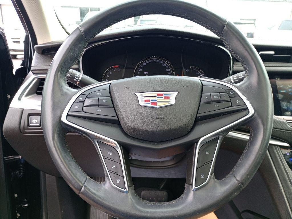 used 2018 Cadillac XT5 car, priced at $21,999