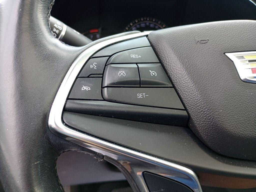 used 2018 Cadillac XT5 car, priced at $21,999