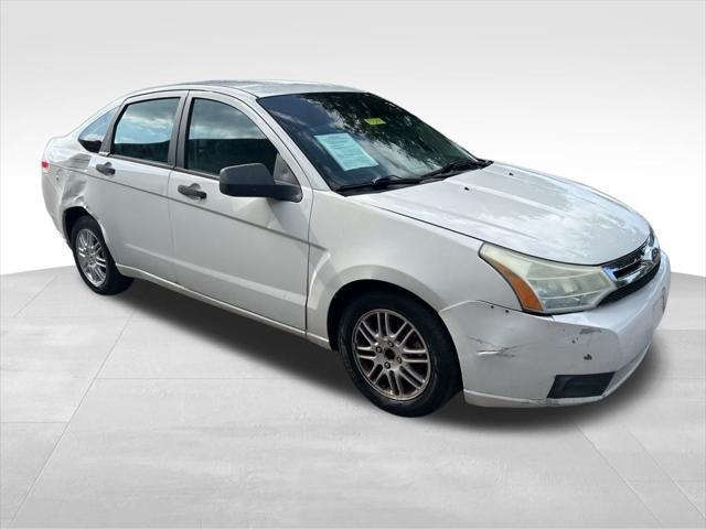used 2009 Ford Focus car, priced at $1,500