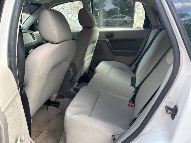 used 2009 Ford Focus car, priced at $1,500