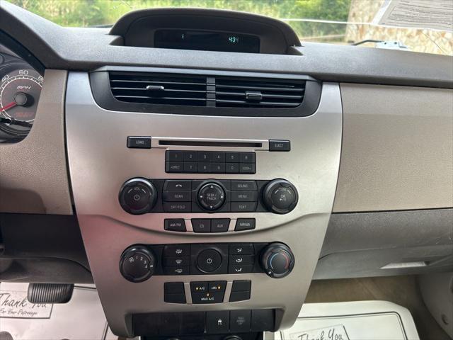 used 2009 Ford Focus car, priced at $1,500