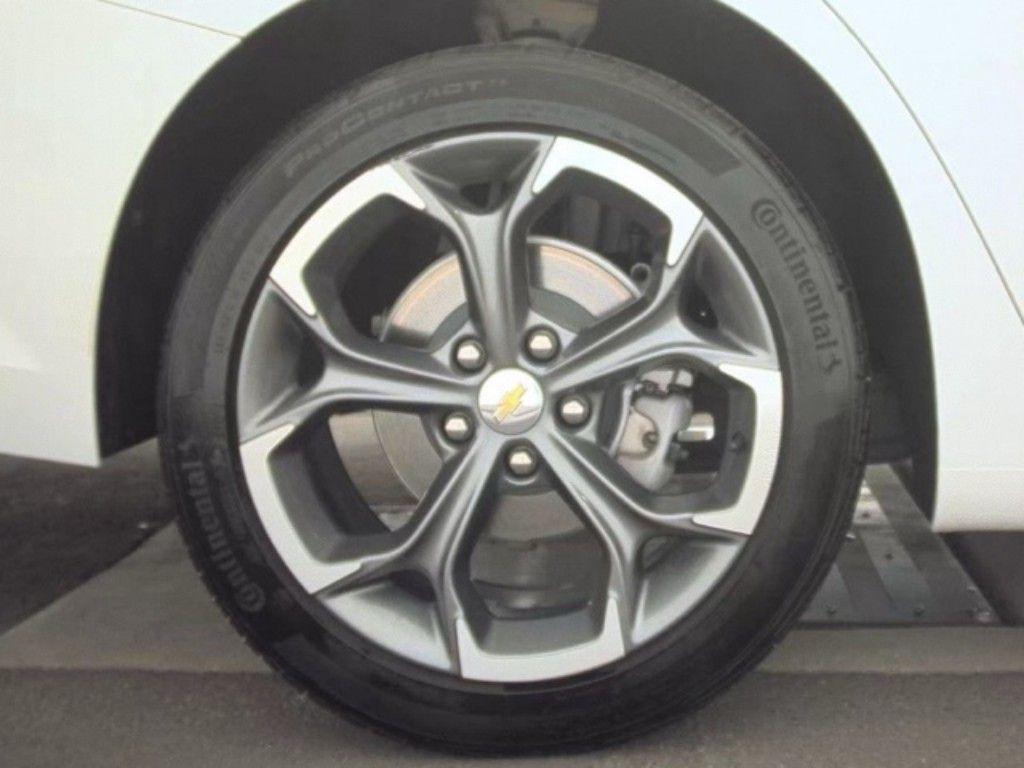 used 2024 Chevrolet Malibu car, priced at $16,999