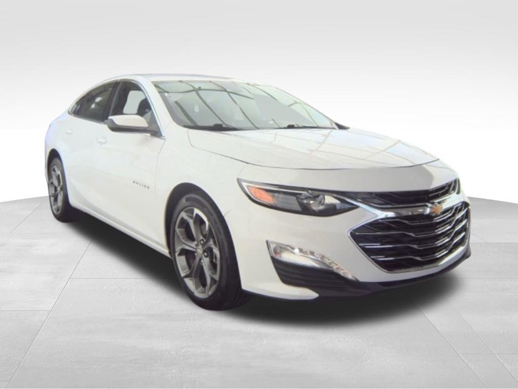 used 2024 Chevrolet Malibu car, priced at $16,999
