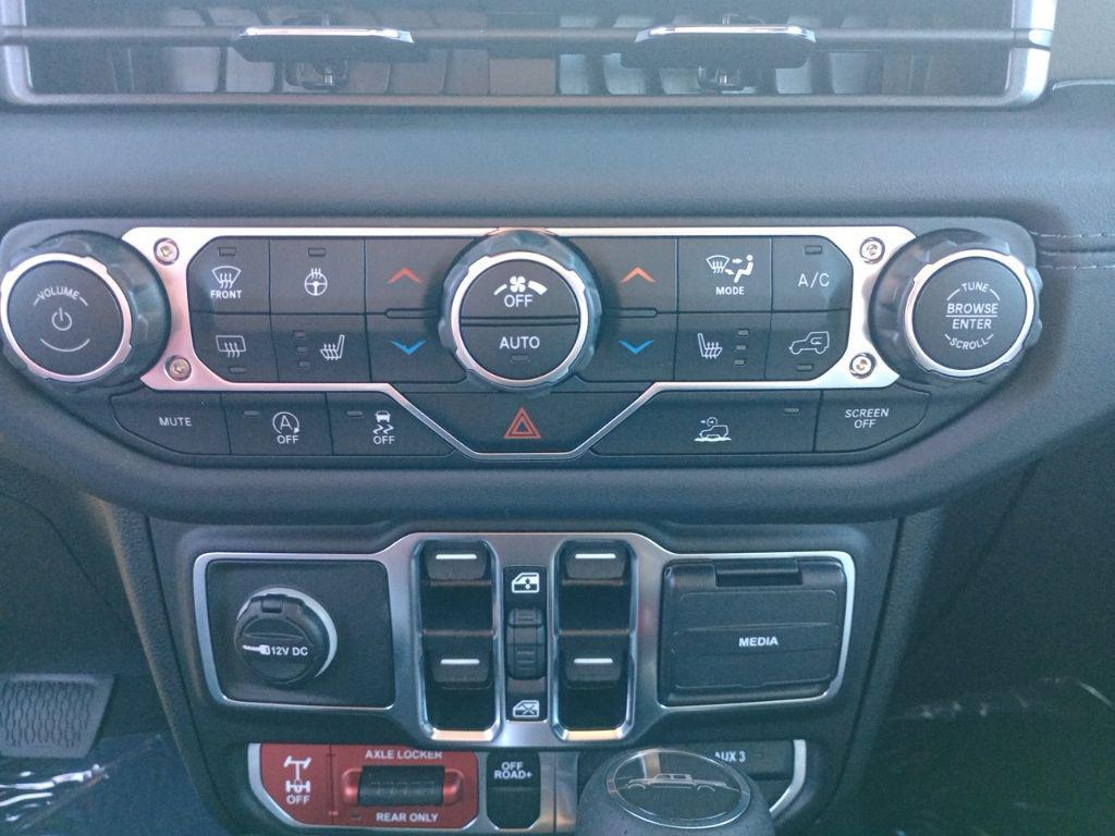 new 2025 Jeep Gladiator car, priced at $58,575
