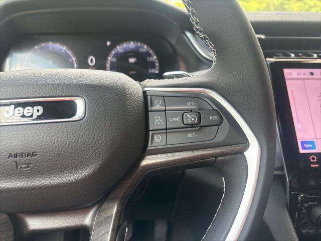 new 2025 Jeep Grand Cherokee car, priced at $43,734