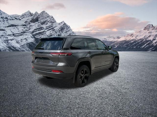 new 2025 Jeep Grand Cherokee car, priced at $43,734