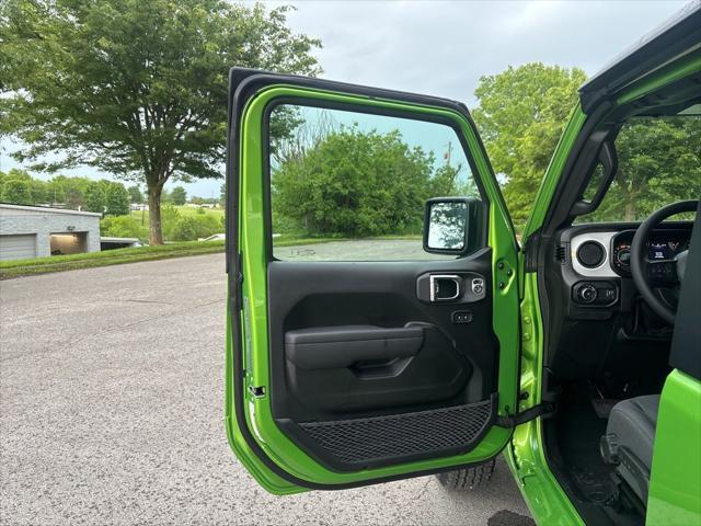 new 2025 Jeep Wrangler car, priced at $36,918