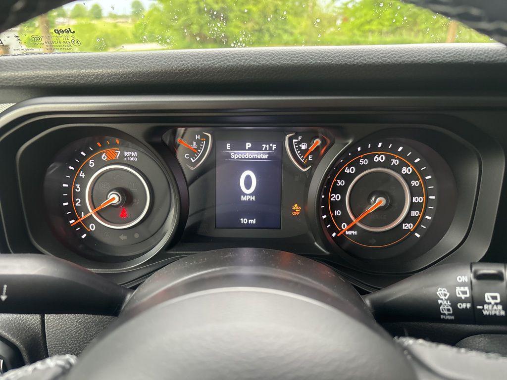 new 2025 Jeep Wrangler car, priced at $35,758