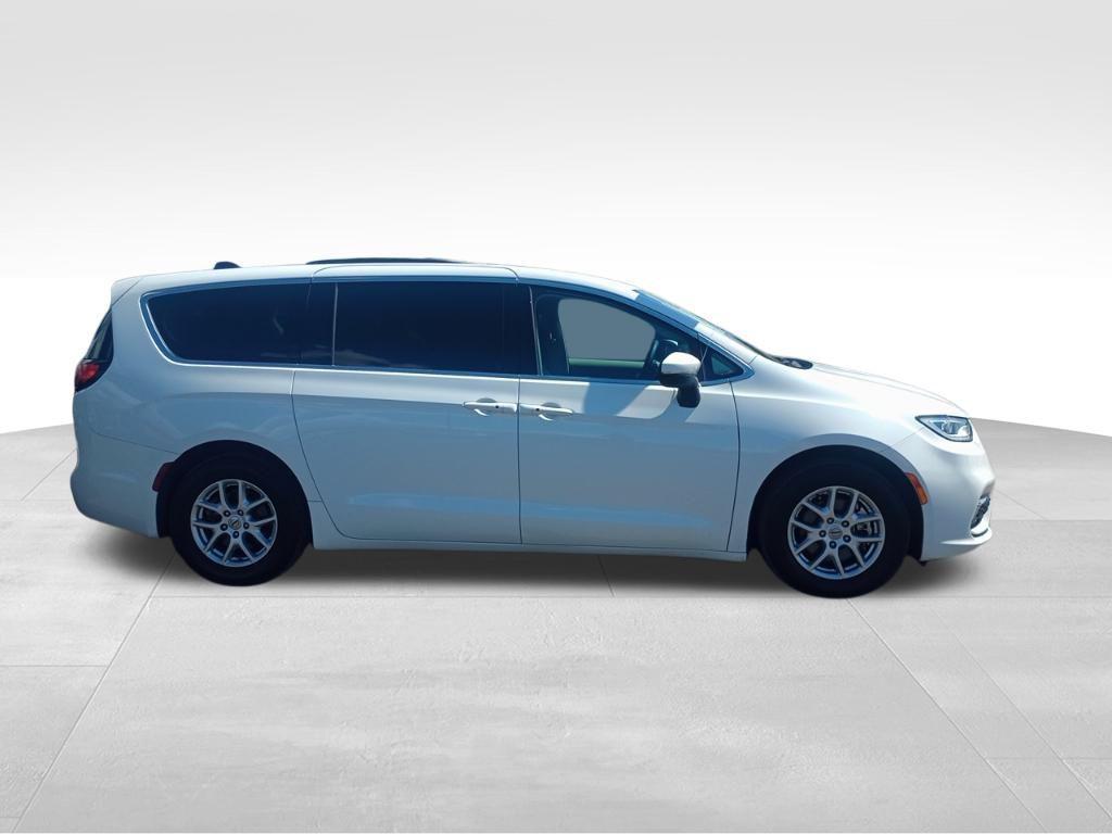 used 2023 Chrysler Pacifica car, priced at $19,999