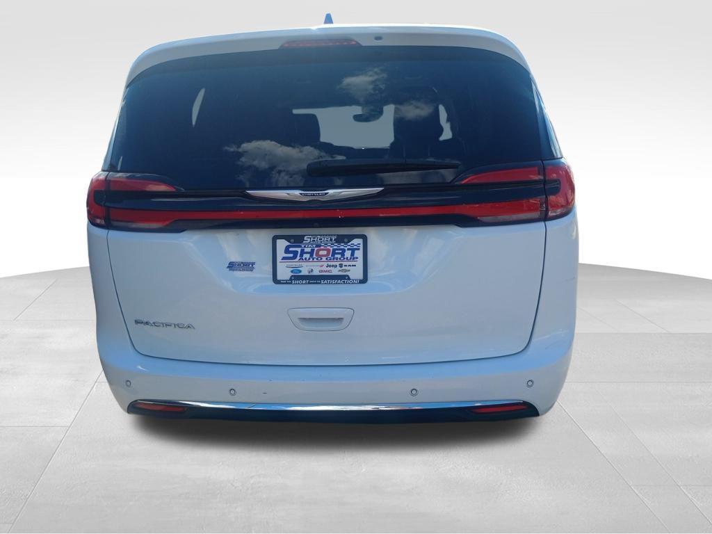 used 2023 Chrysler Pacifica car, priced at $19,999