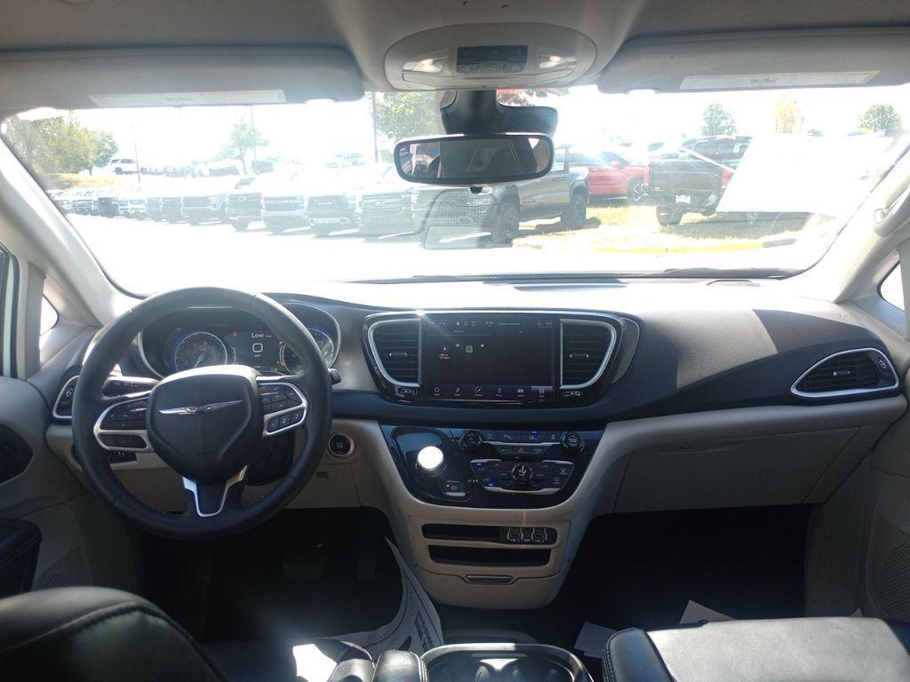 used 2023 Chrysler Pacifica car, priced at $19,999