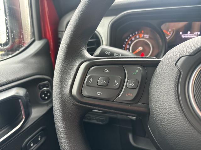 new 2025 Jeep Gladiator car, priced at $40,385
