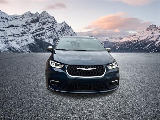 new 2025 Chrysler Pacifica car, priced at $48,952