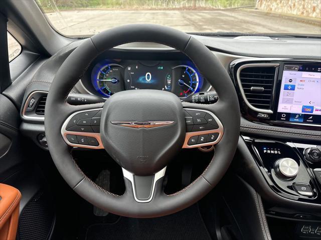 new 2025 Chrysler Pacifica car, priced at $48,952